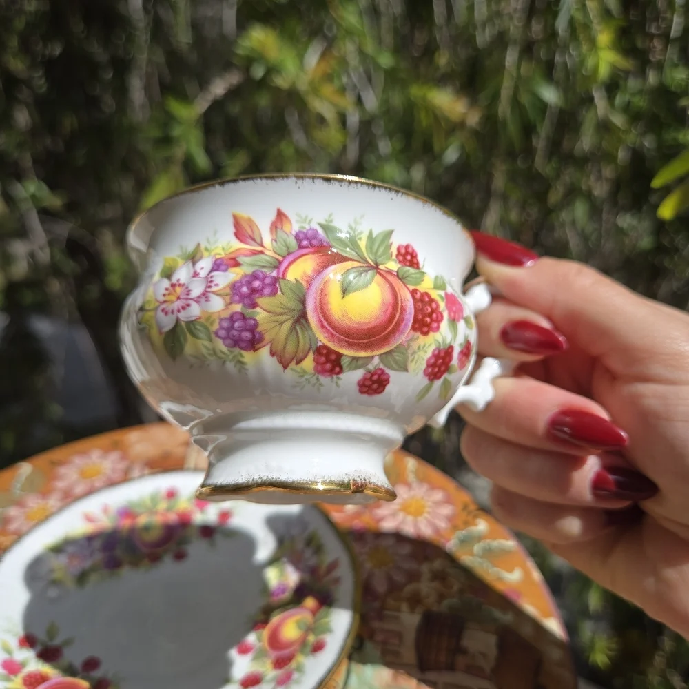 Vintage Elizabethan Teacup‎ & Saucer Tea Set Fruit Peach Berries Floral England